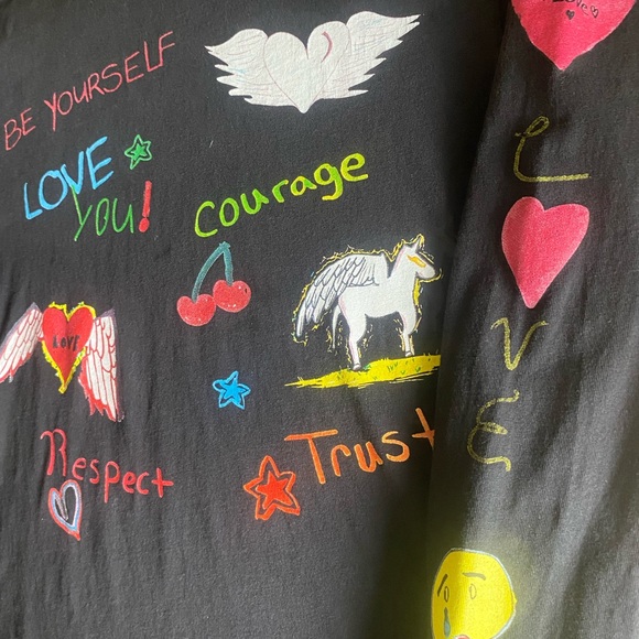 NWOT adults kids worldwide shirt - Picture 3 of 4